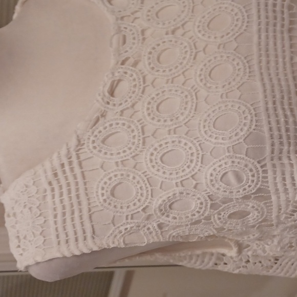 4/$40 White Lace Lined Sleeveless Top - Size Large - Picture 2 of 7